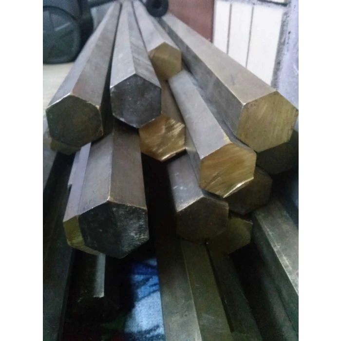 Шестигранник горячекатаный стальной 24 мм