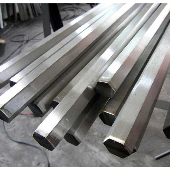 Шестигранник горячекатаный стальной 32 мм