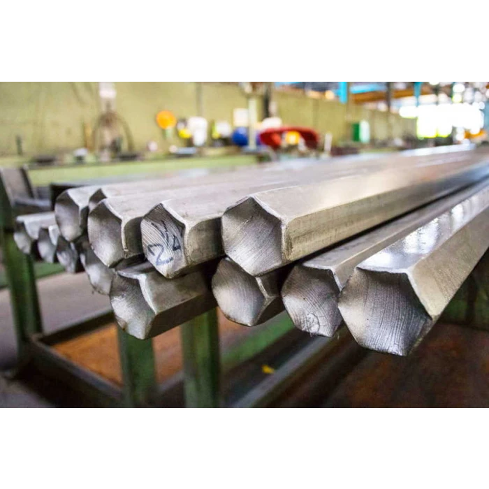 Шестигранник горячекатаный стальной 46 мм